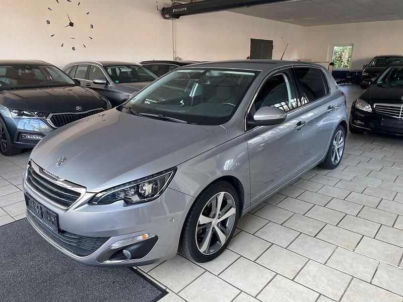 Grau Gebraucht 2014 Peugeot 308 Allure Limousine | 7.950 € (Fairer Preis) - Bild 1/4