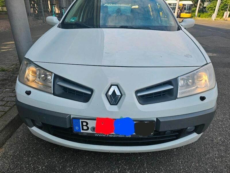 Weiß Gebraucht 2008 Renault Mégane III Kleinwagen | 2.500 € - Bild 1/4