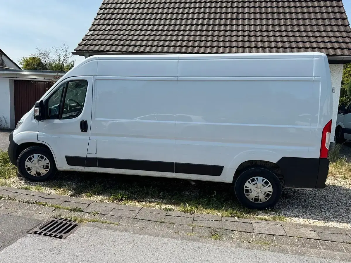 Gebraucht Opel Movano 165 PS (121 kW) 2022 Weiß Van