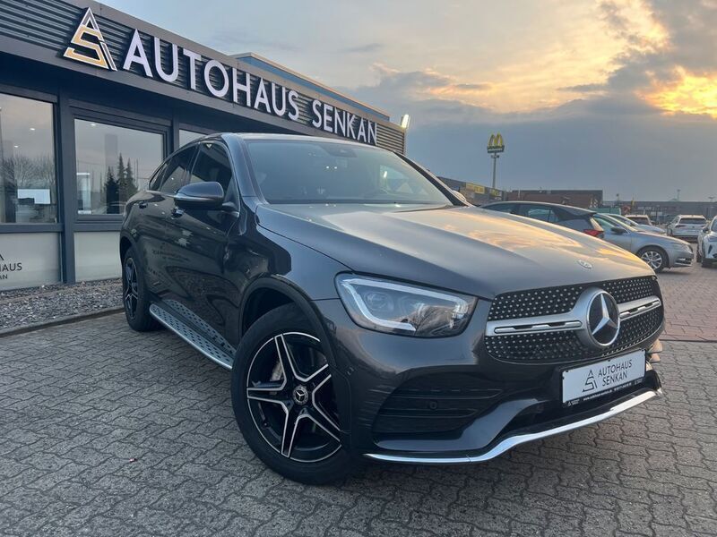 Grün Gebraucht 2020 Mercedes GLC400d AMG line Limousine | 43.990 € (Fairer Preis) - Bild 1/4