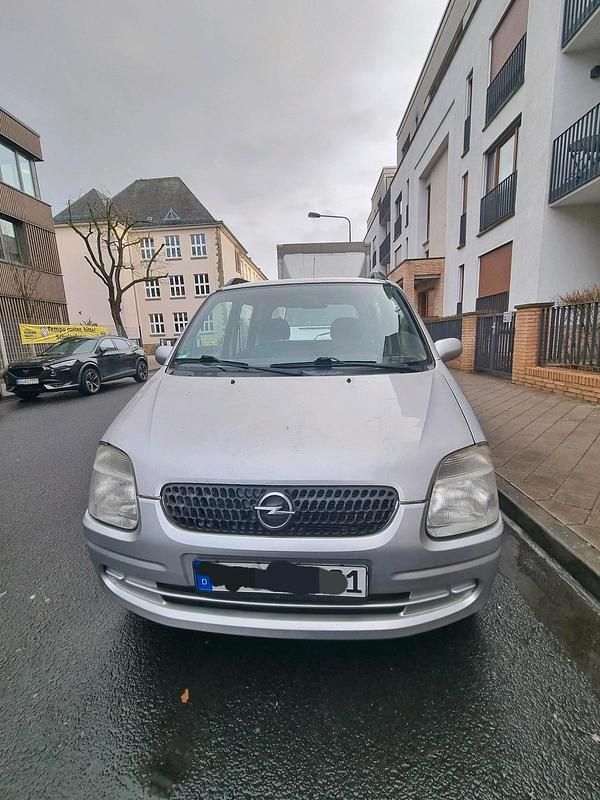 Gebraucht Opel Agila 75 PS (55 kW) 2001 Silber Van / Kleinbus