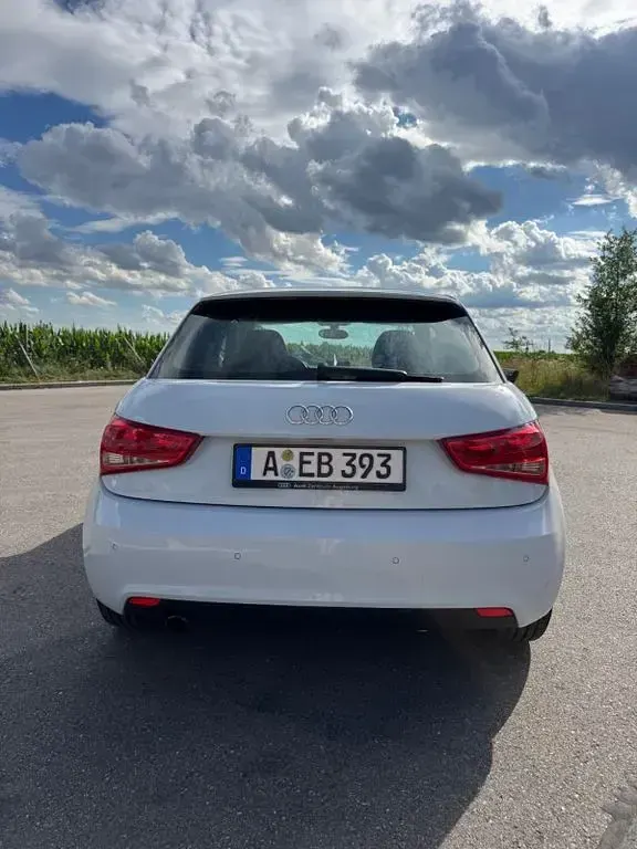 Gebraucht Audi A1 Ambition 86 PS (63 kW) 2012 Weiß Kleinwagen