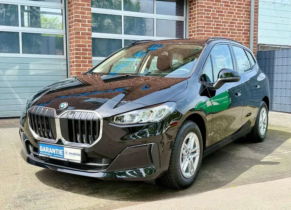 Gebraucht BMW 216 Sport Line 122 PS (89 kW) 2025 Schwarz ii Coupé