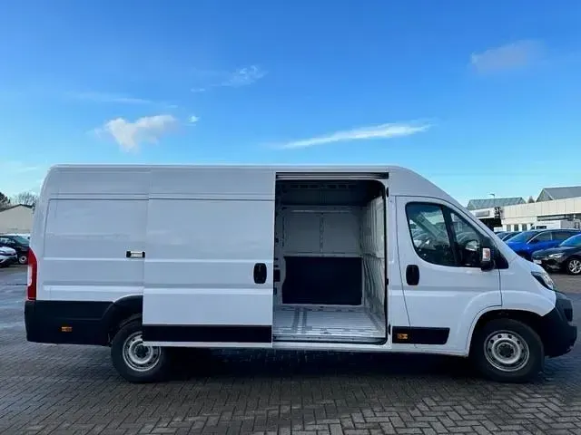 Gebraucht Fiat Ducato 140 PS (102 kW) 2022 Weiß Van