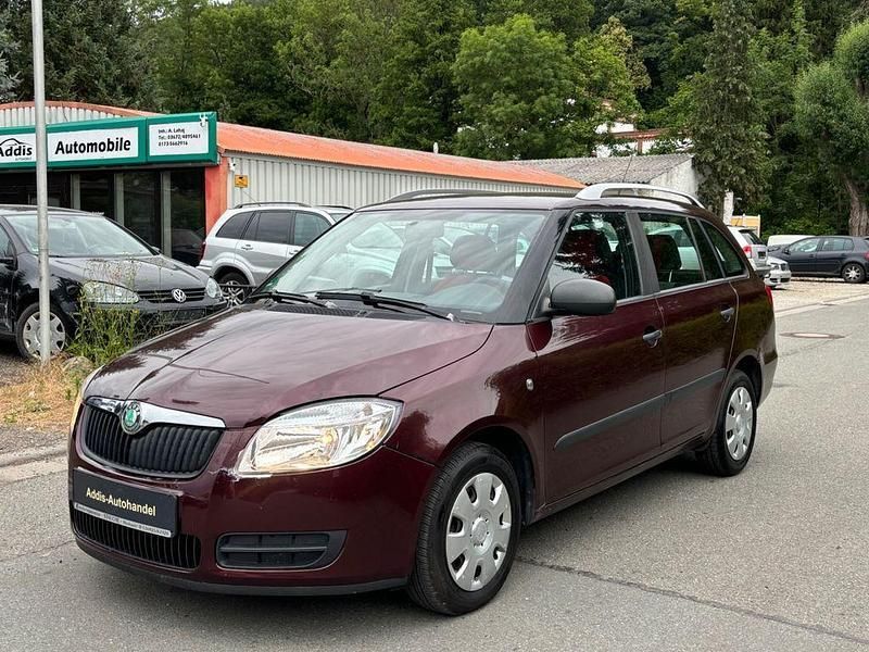 Rot Gebraucht 2010 Skoda Fabia Cool Edition Kombi | 1.499 € (Superpreis) - Bild 1/2