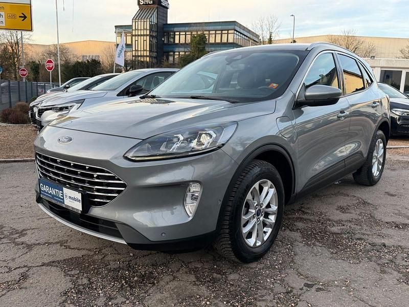 Gebraucht Ford Kuga Titanium 152 PS (111 kW) 2022 Silber SUV