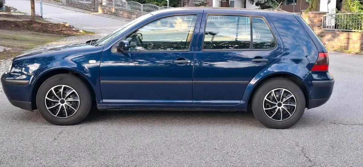 Gebraucht VW Golf IV 75 PS (55 kW) 2002 Blau Limousine