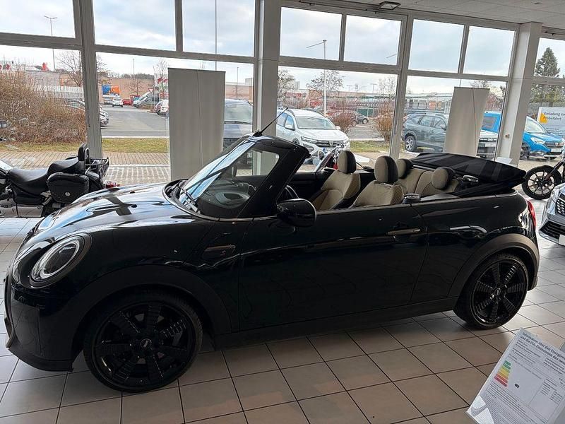 Gebraucht Mini Cooper S Cabriolet 178 PS (130 kW) 2023 Grün Cabrio