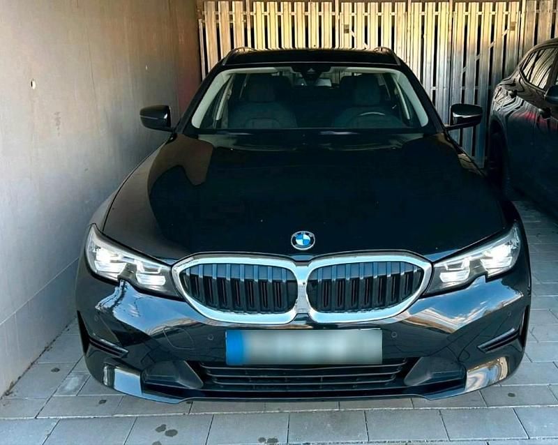 Używany BMW 320 Advantage 190 KM (139 kW) 2020 Czarny Kombi