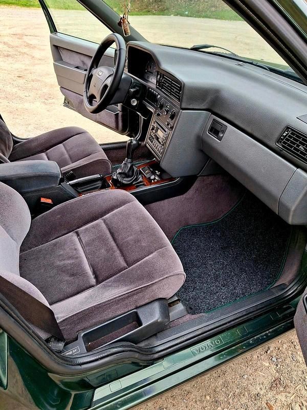 Second-hand Volvo 850 143 CP (105 kW) 1994 Verde Break