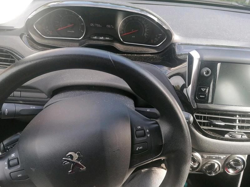 Silber Gebraucht 2014 Peugeot 208 Kleinwagen | 6.500 € (Fairer Preis) - Bild 1/4