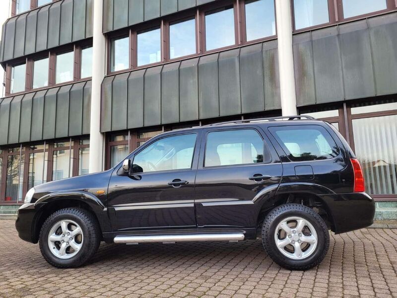 Ebony black Gebraucht 2004 Mazda Tribute Exclusive SUV | 9.900 € - Bild 1/4