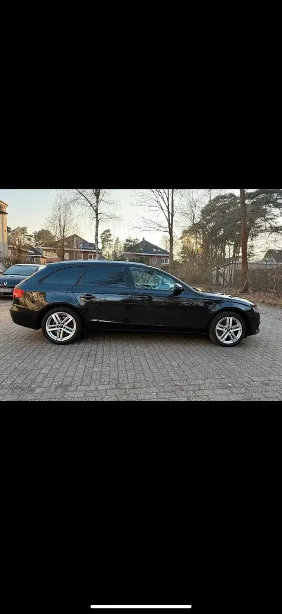 Używany Audi A4 2009 Czarny Kombi