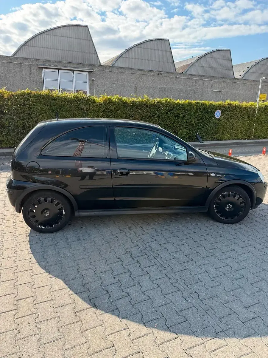 Gebraucht Opel Corsa 71 PS (52 kW) 2006 Schwarz Kleinwagen