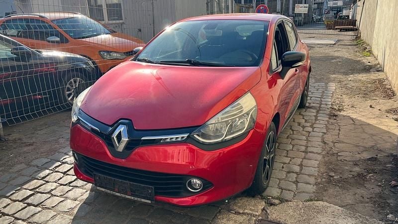 Gebraucht Renault Clio IV Dynamique 90 PS (66 kW) 2014 Rot Kleinwagen
