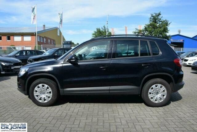 Gebraucht VW Tiguan Trendline 140 PS (102 kW) 2010 Schwarz metallic SUV