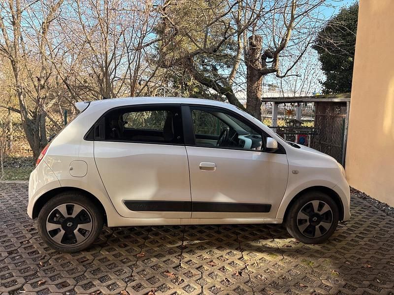 Gebraucht Renault Twingo 70 PS (51 kW) 2016 Weiß Kleinwagen