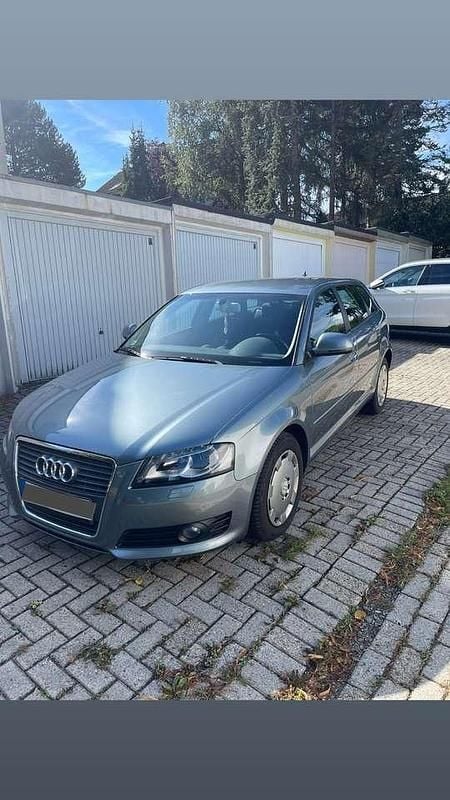 Grau Gebraucht 2008 Audi A3 Attraction Kleinwagen | 5.200 € (Guter Preis) - Bild 1/4