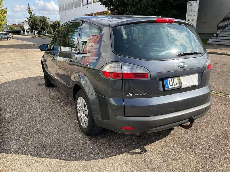 Blau Gebraucht 2007 Ford S-MAX Trend Kombi | 2.900 € (Fairer Preis) - Bild 1/4