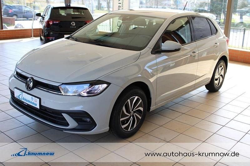 Neu VW Polo Life 116 PS (85 kW) 2025 Ascotgrau Limousine