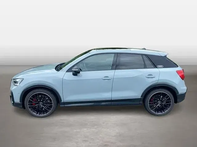 Gebraucht Audi SQ2 Comfort 300 PS (220 kW) 2022 Pfeilgrau perleffekt SUV