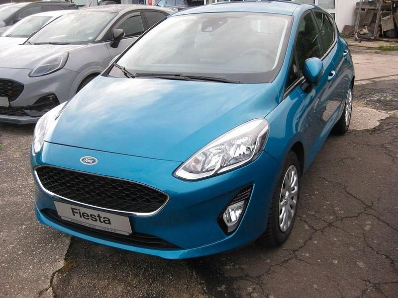 Gebraucht Ford Fiesta Cool & Connect 86 PS (63 kW) 2017 Lagun blau Kleinwagen
