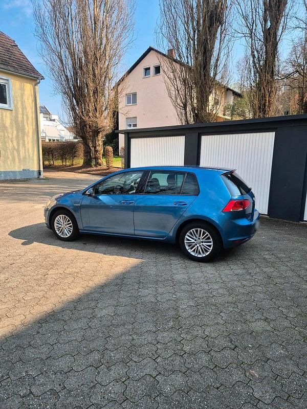 Gebraucht VW Golf VII 75 PS (55 kW) 2014 Blau Kleinwagen