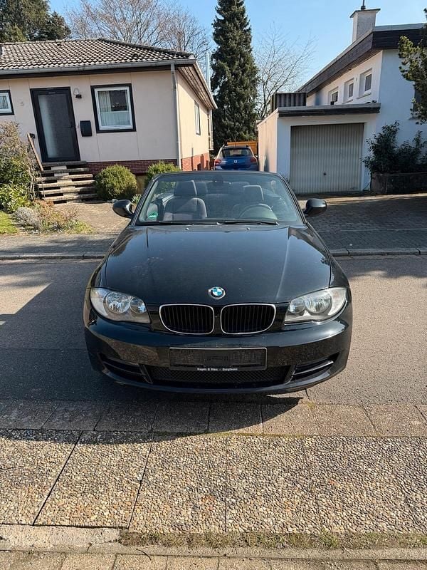 Gebraucht BMW 118 Cabriolet 143 PS (105 kW) 2010 Schwarz Cabrio