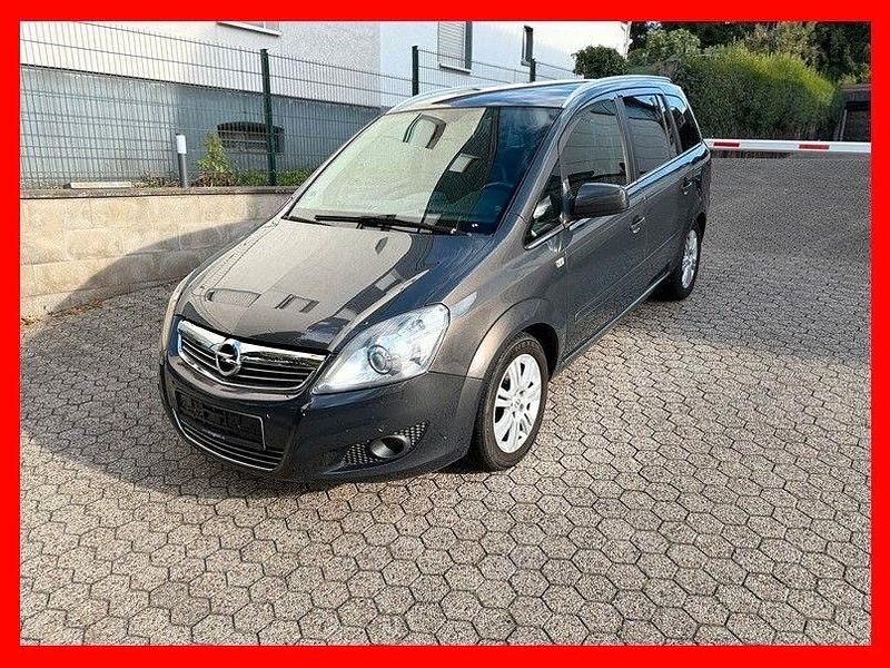 Grau Gebraucht 2013 Opel Zafira Family Van / Kleinbus | 4.649 € (Fairer Preis) - Bild 1/4