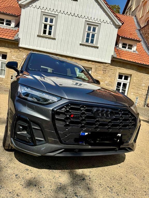 Grau Gebraucht 2023 Audi SQ5 Sport SUV | 55.555 € (Guter Preis) - Bild 1/4