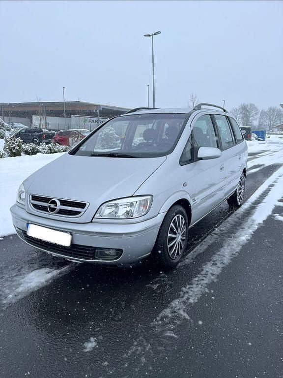 Gebraucht Opel Zafira Elegance 125 PS (91 kW) 2005 Silber Van / Kleinbus