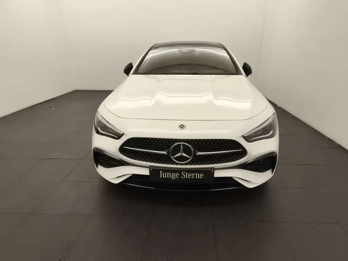 Gebraucht Mercedes CLE200 Advanced Plus 204 PS (150 kW) 2025 Unilack polarweiß Coupé