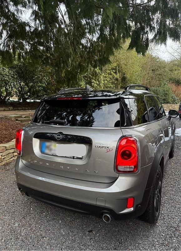 Second-hand Mini Cooper SD 190 CP (139 kW) 2019 Negru Hatchback