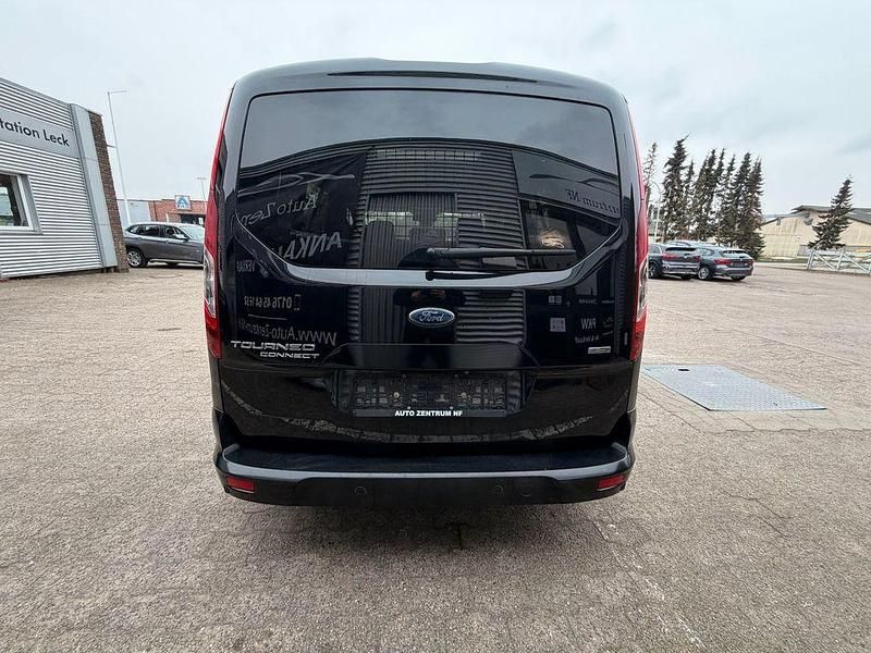 Gebraucht Ford Tourneo Connect Titanium 101 PS (74 kW) 2017 Schwarz Van / Kleinbus