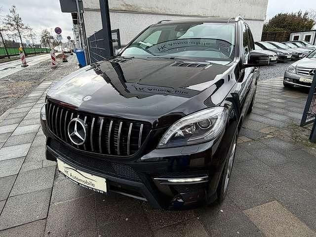 Gebraucht Mercedes ML350 AMG line 258 PS (189 kW) 2015 Obsidianschwarz  metalliclack SUV