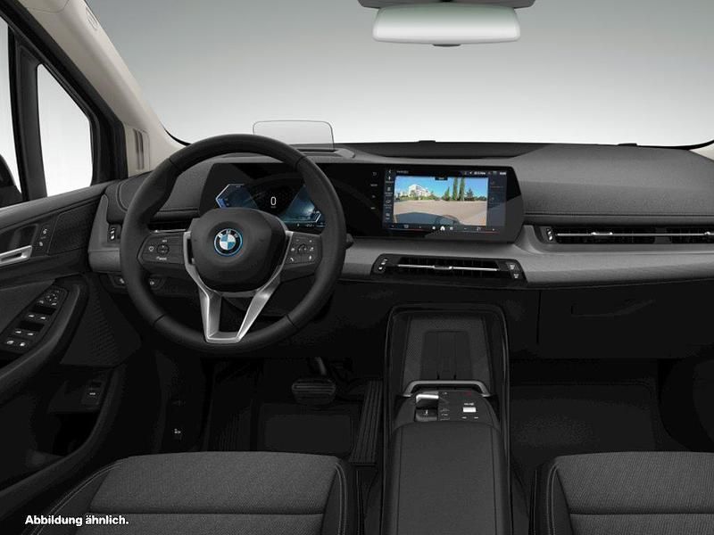 Gebraucht BMW 230e Active Tourer 326 PS (239 kW) 2025 Schwarz Van / Kleinbus