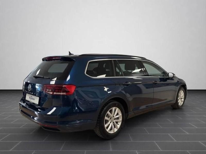 Gebraucht VW Passat Business 150 PS (110 kW) 2019 Aquamarinblau metallic (metallic) Kombi