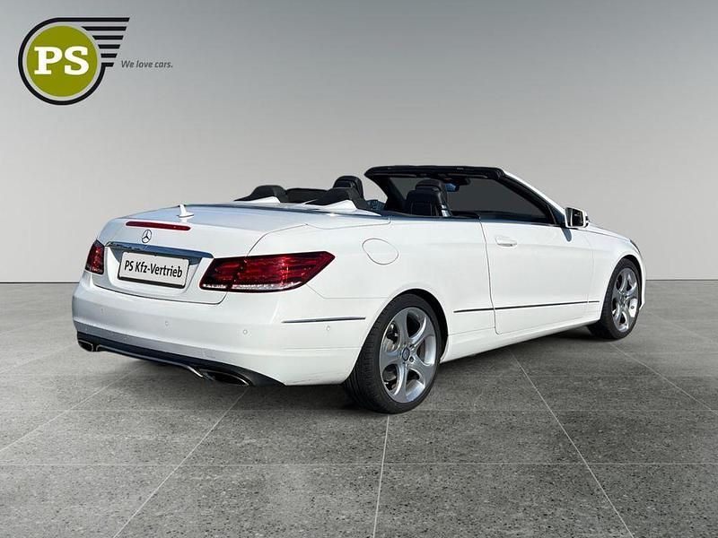 Gebraucht Mercedes E200 Sport 184 PS (135 kW) 2016 Weiß Cabrio