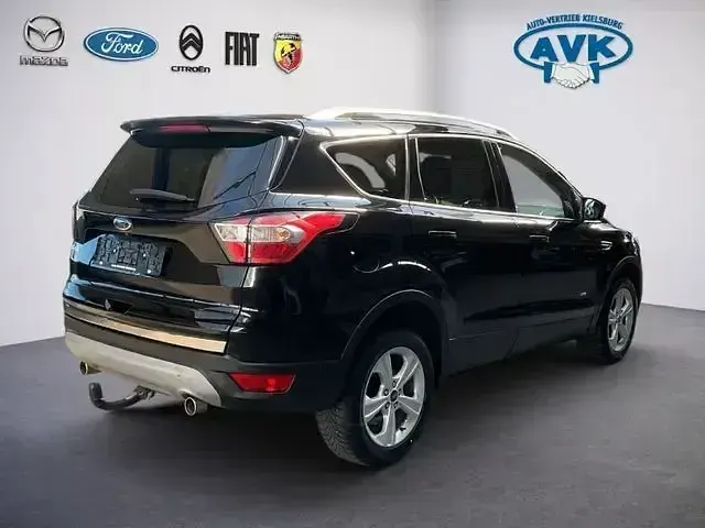 Używany Ford Kuga Titanium 179 KM (131 kW) 2018 Czarny SUV