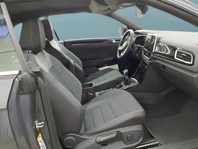 Gebraucht VW T-Roc 150 PS (110 kW) 2025 Grau SUV
