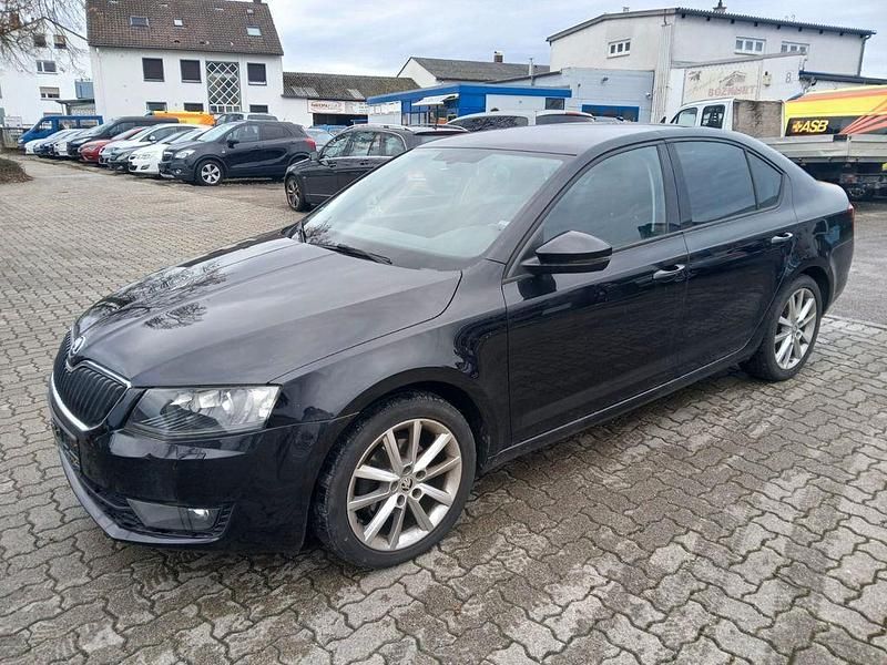 Gebraucht Skoda Octavia Ambition 110 PS (80 kW) 2016 Kleinwagen