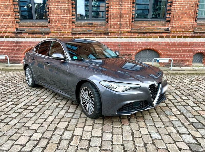 Gebraucht Alfa Romeo Giulia Super 200 PS (147 kW) 2019 Grau Limousine