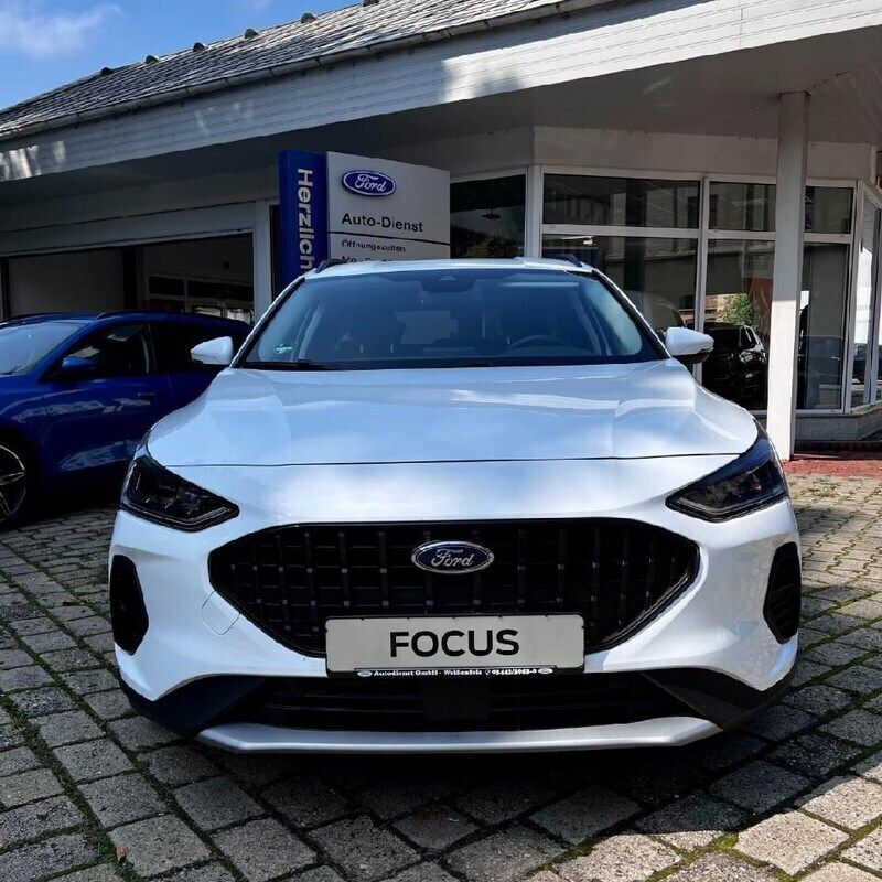 Weiß Gebraucht 2022 Ford Focus Active Kombi | 19.900 € (Etwas zu teuer) - Bild 1/4