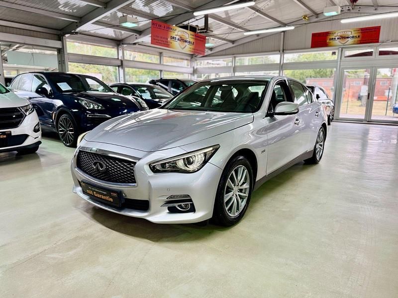 Silber Gebraucht 2014 Infiniti Q50 Limousine | 8.990 € (Fairer Preis) - Bild 1/4