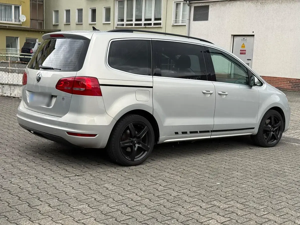 Gebraucht VW Sharan 170 PS (125 kW) 2012 Andere farben Van / Kleinbus
