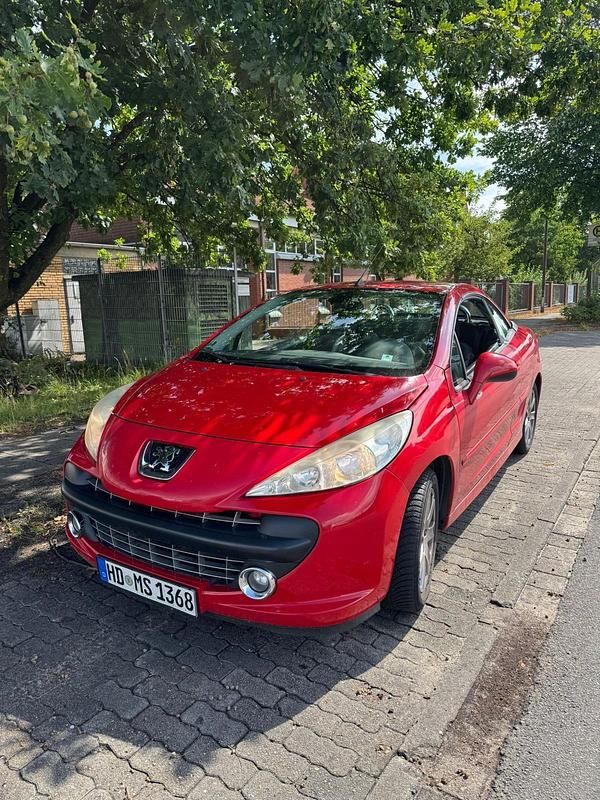Rot Gebraucht 2008 Peugeot 207 CC Cabrio | 2.300 € (Superpreis) - Bild 1/4