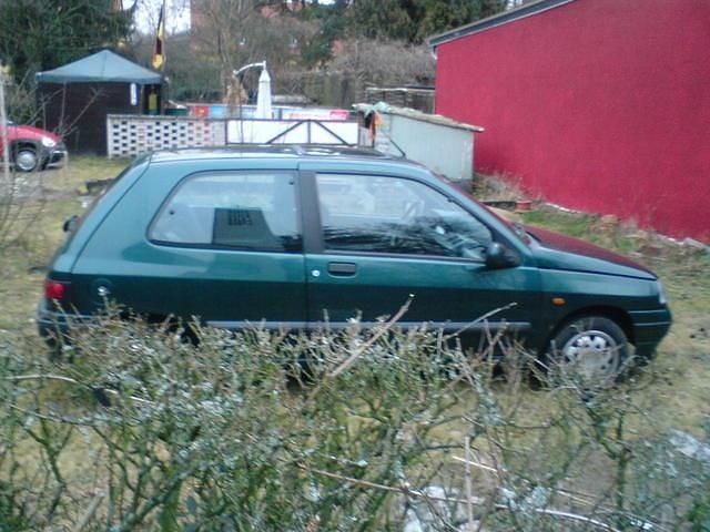 Gebraucht Renault Clio 75 PS (55 kW) 1994 Grün metallic Kleinwagen