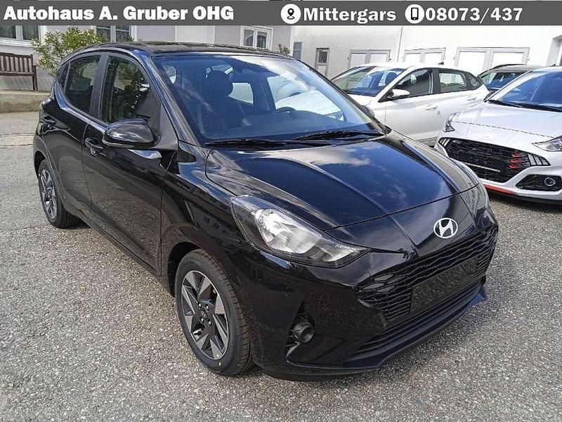 Neu Hyundai i10 Trend 63 PS (46 kW) 2025 Phantom black Kleinwagen