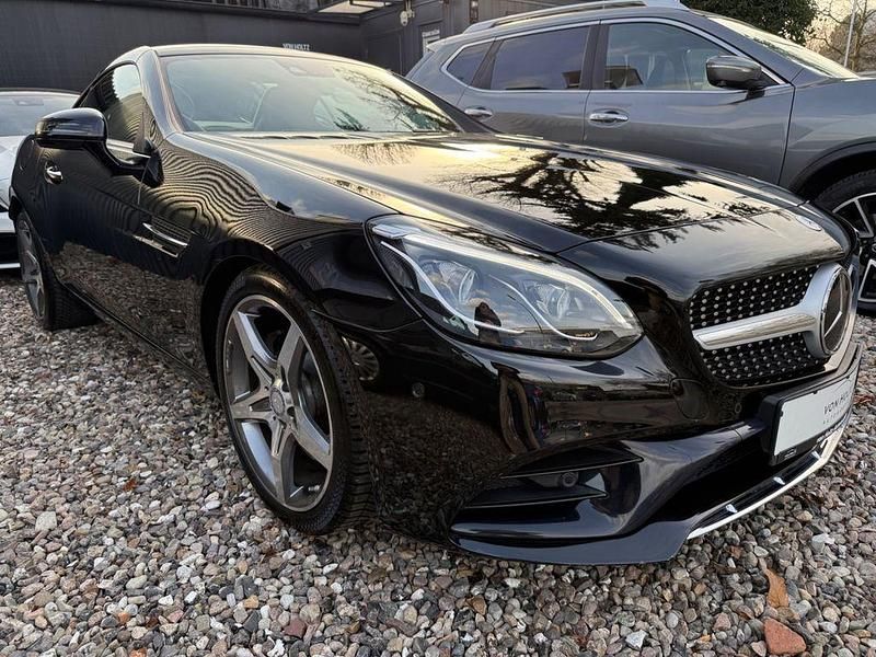 Gebraucht Mercedes SLC300 245 PS (180 kW) 2016 Schwarz Cabrio