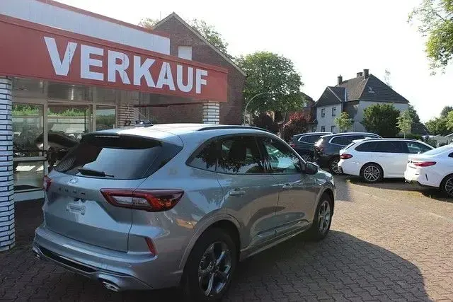 Ny Ford Kuga ST-Line 186 HK (136 kW) 2026 Sølv SUV